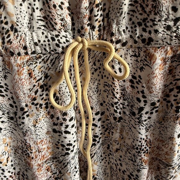 DYI Women's Wild Spots Belted Romper Leopard Print Size Medium - Picture 6 of 7